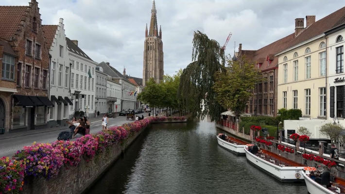 Bruges canals
