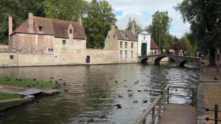 Bruges canals