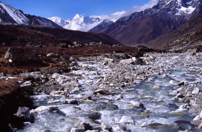 The way to Chhukung 15.600 feet