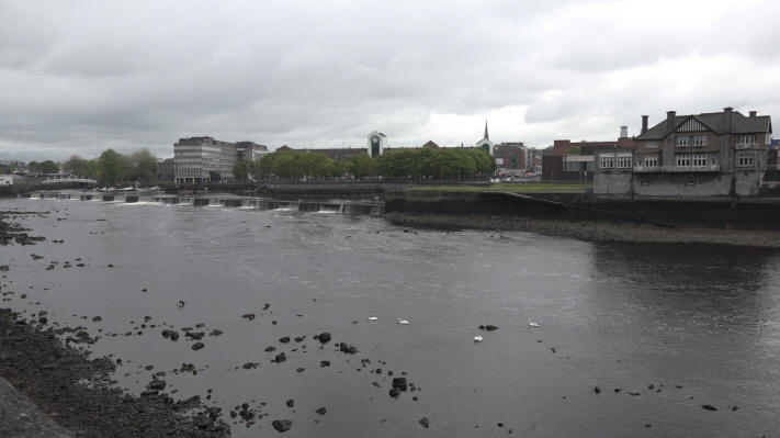 Der Shannon Fluss in Limerick