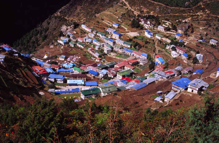 Namche Bazar 11.352 feet