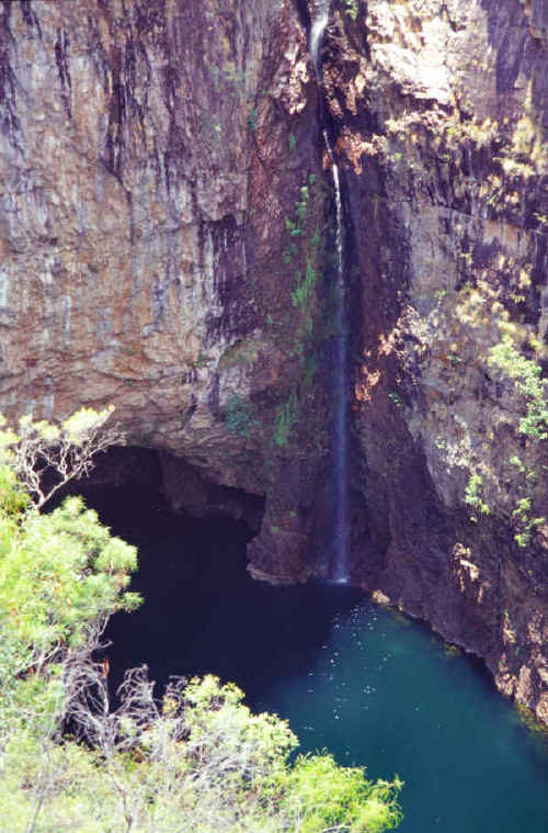 Tolmer Falls