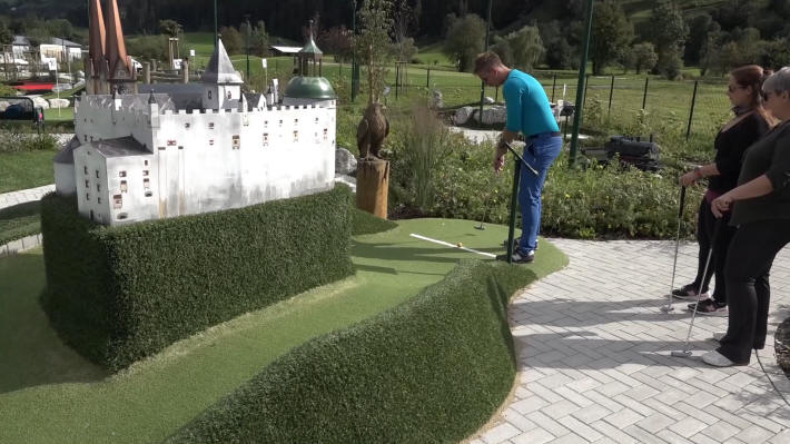 Mini golf